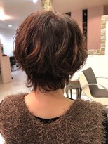 ドゥ スタイル 三国ヶ丘店(Duex Style) ウルフショート×ウェーブパーマ×白髪ぼかしカラー