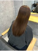 ナチュラルブラウン×ストレート