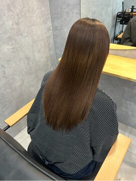 ルーチェバイリベルタ(Luce by liberta) ナチュラルブラウン×ストレート