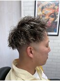 メンズホワイトメッシュツイストパーマ