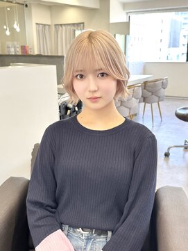 エルサ ザ リープ(ELSA the leap) 【ブリーチカラー/ダブルカラー】ミルクティーブロンド/韓国ボブ