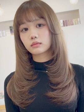 ウィリーベル 沖縄(WILLIE BELLE) 小顔レイヤー/大人レイヤー/ツヤ髪/セミロング/前髪あり