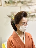 ヘアセットサロンエッジ(Edge) お正月はカッコよくオールバックなシニヨンに