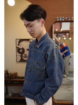 エディ(Edy) センターパート刈り上げニュアンスパーマ韓国ヘアカルマヘア岡山