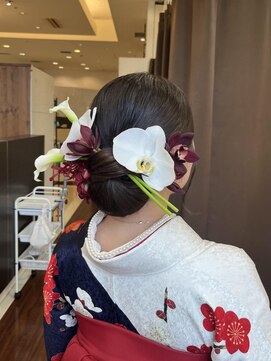 ヴィサージュ ギンザ VISAGE GINZA タイトシニヨン