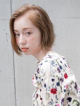 ルティア(Lutia) ダブルカラー ベージュカラー 小顔 切りっぱなし☆