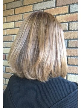 エーライン美容室(A-line) 明るめベージュカラー