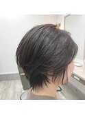前下がりくびれショートヘア