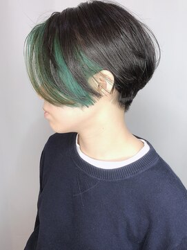 モリオフロムロンドン 原宿本店(morio from London) 【morio 原宿】ハンサムショート インナーカラーグリーン