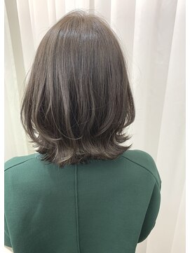 ピークヘア(PEAK HAIR) 外ハネアッシュヘア