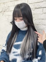 ハチ(HACHI)&nbsp;エクステで憧れのサラ艶ロングヘアに♪