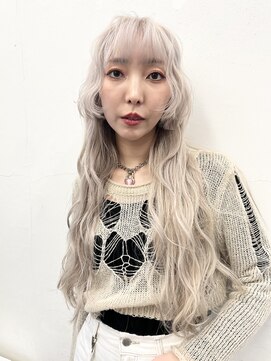 ココ 原宿(KOKO) ブロンド黒髪小顔クラゲヘアーオリーブグレーココアベージュ