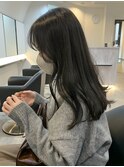 オリーブグレージュ