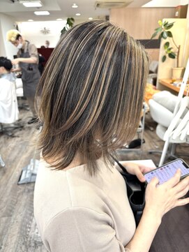 ミミトモリト エアタッチバレイヤージュハイライト