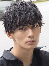 ゼンコー アオヤマ(ZENKO Aoyama) 波巻きツイストスパイラルシャドウパーマ黒髪