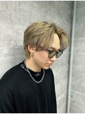 センターパートウルフ.メンズウルフ.中性ウルフ.ブロンドカラー