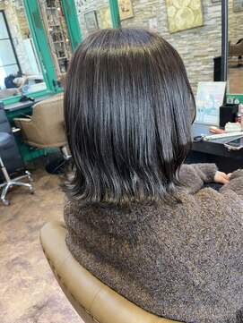 ヘアーラウンジ アンフィ 井土ヶ谷(Hair Lounge Anphi) オリーブブラウン