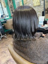 ヘアーラウンジ アンフィ 井土ヶ谷(Hair Lounge Anphi) オリーブブラウン