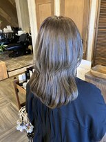 ヘアードレスビュー(hair dress V.I.E.W)&nbsp;セミロング×オリーブグレー