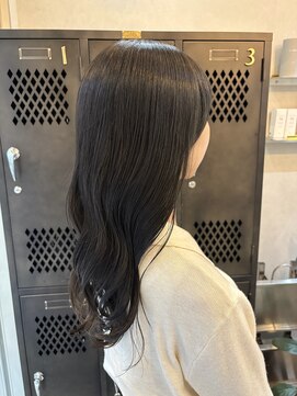 ロミバイリー(Romi by Lyee) ロングレイヤーグレージュカラー