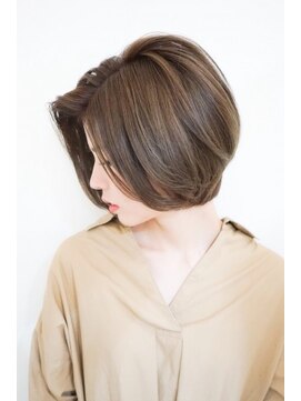 ネオリーブ クーロ(Neolive curro) 低温デジタルパーマの大人可愛いショートボブ