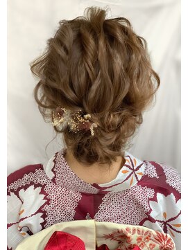 ヘアメイクサロン シャルメ(Hair Make Salon CHARMER) シンプルふんわりシニヨンスタイル☆
