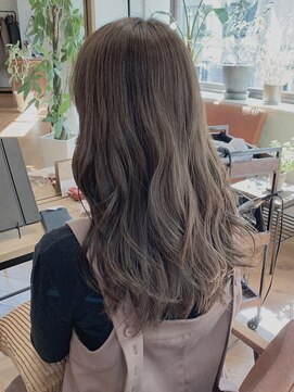 ノル(Knoll) ココアベージュ/アッシュブラウン/大人ミディアム［日比谷］