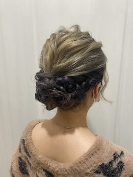 アキオドットヘアー(AKIO.hair) ツートンカラーオシャレアレンジセット！駅近サロンで可愛く！