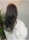 透明感オリーブグレージュ