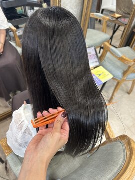 アンフィドットドゥルドゥ(AnFye.dueldo) 【髪質改善】で艶髪に変身【縮毛矯正】【髪質改善】【縮毛矯正】