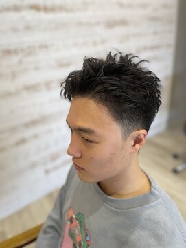 アンソレイユ ヘアー ガーデン(ensoleille hair garden) リバースショート