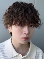 ウェイビーエフティフィフス 横浜西口(WAVEY ft.fifth) ツイストスパイラルパーマツイストパーマセンターパートマッシュ