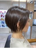秋冬ブラウンベージュ×イメチェン大人ショートヘア