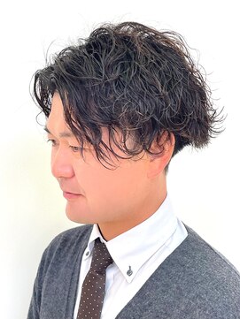 アッシュ 十日市場店(Ash) ビジネスでもOK/波巻きパーマ