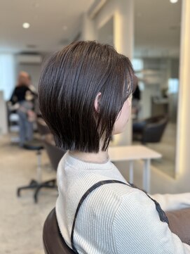 ケリーアン 太田(kelly.un) ぷつっと/くびれボブ/大人ボブ/前髪なし/オリーブベージュ