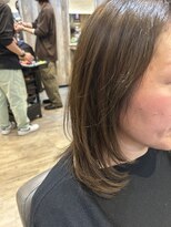 アトム(ATOM)&nbsp;【レイヤーカット×オリーブグレージュ】