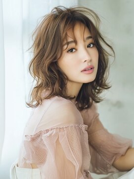 アルトリスト(Altruist Aging×HAIR&SPA) ★ダークアッシュ大人ガーリーボブ着物ミディアムレイヤーカット