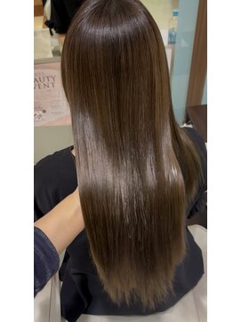 ブランシェ 高蔵寺店(BRANCHE) カット&ストレート&艶カラー