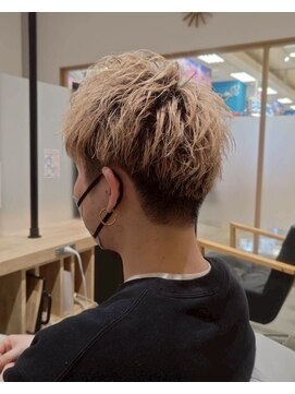 ギッシュ イオン小牧店(guiches) 【ハイトーンカラー】メンズブリーチカラー