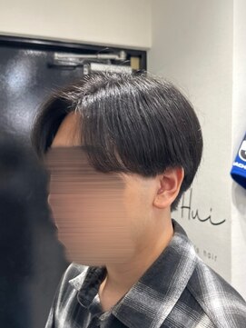 フイ 新宿3丁目(Hui) フェザーパーマ/グレーブルーカラー／刈り上げショートパンク