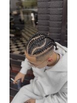 ケーエムシーセントラルルーツ(KMC Central Roots) コーンロウ