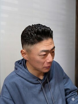 ワンワンオー バーバーショップ コンチネンタル(@110 BARBER SHOP continental) サイドパート