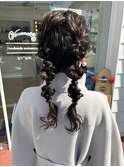 ロングのツインテールヘアアレンジ★秋山