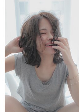 クラン(clan) clan<抜け感大人伸ばしかけミディ＞