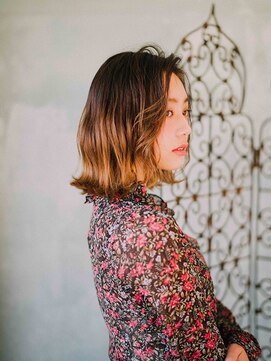 プロデュース 古淵店(Produce) グラデーション×外はねミディ