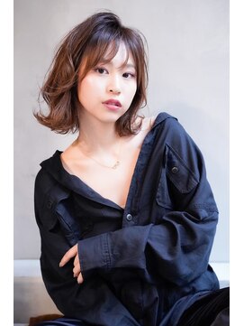 ケイト(kate) 【kate 】☆大宮  こなれ外ハネミディ×フォギーベージュ