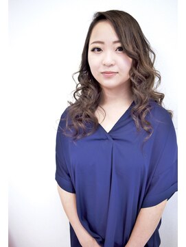 ヘアー キュート(hair CUtE) 肌も髪も透明感カラーで質感キュートウェーブ！