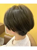 丸いシルエットがお洒落なショートボブ