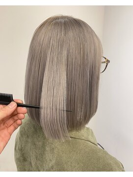 リリアーナ(LILIANA) 【LILIANA】bleachで作るハイトーンベージュ♪