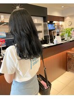 アトレ(attrait)&nbsp;＊暗髪ブルージュ 地毛風カラー ロングヘア グレージュ 天王寺